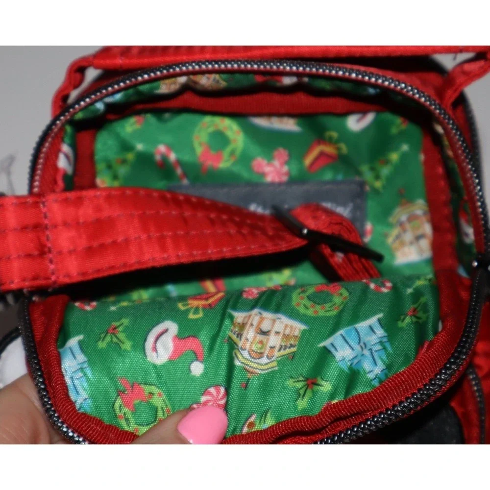 Disney Parks LUG Magic Kingdom 2024 Mickey's Very Merry Christmas Party Bag NEW